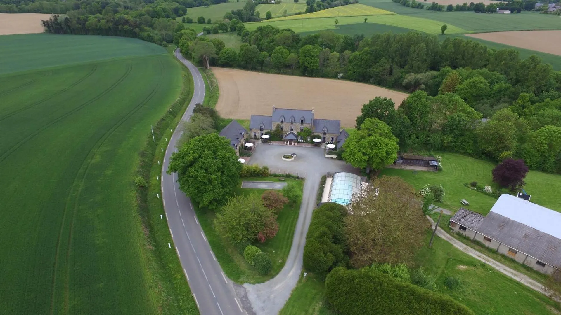 Gite Abricot - Les Gites De La Lohuas Les Champs-Geraux Holiday home